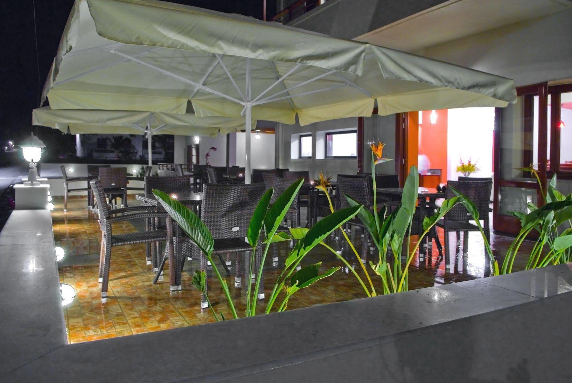 Syia Hotel Soúgia Luaran gambar
