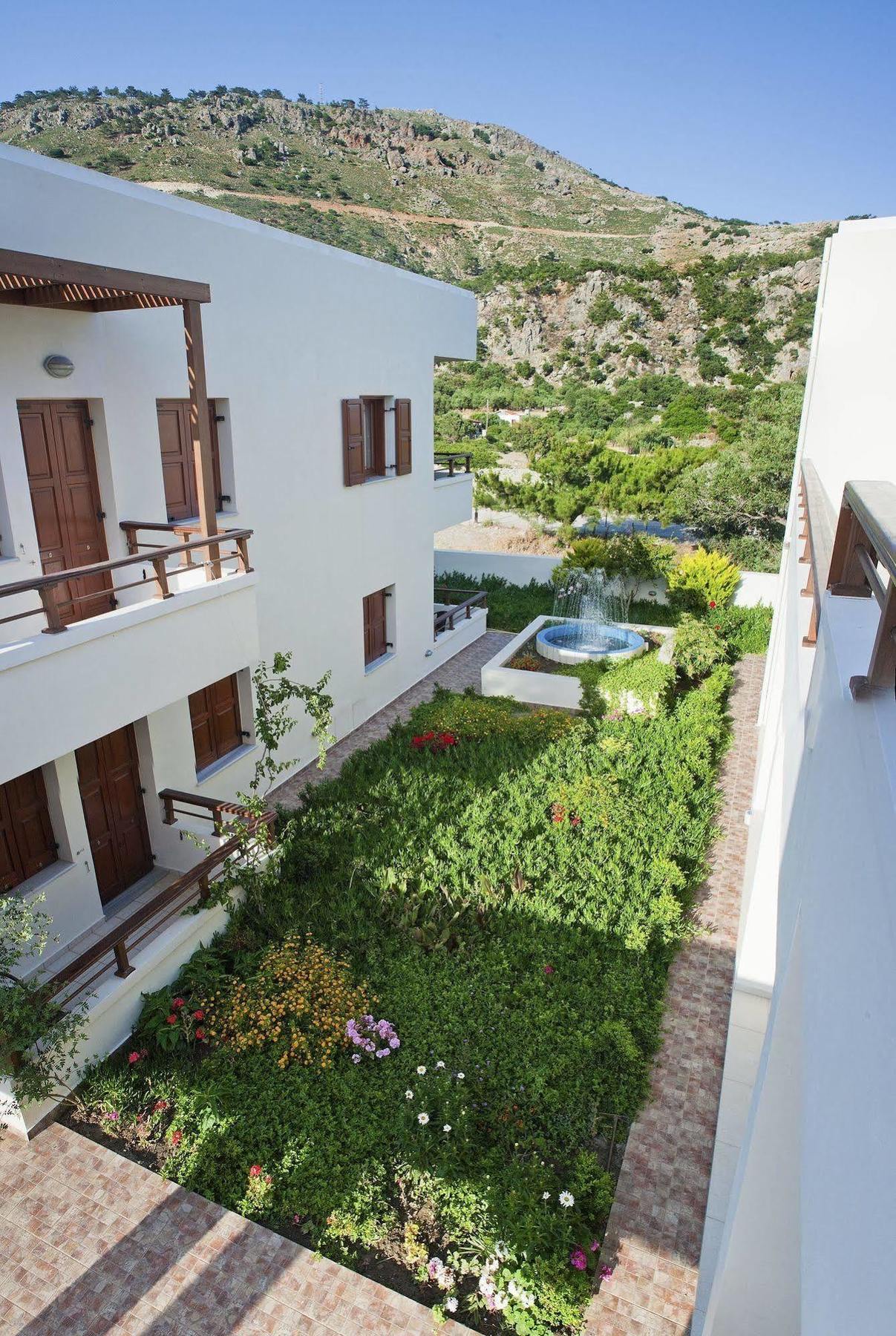 Syia Hotel Soúgia Luaran gambar